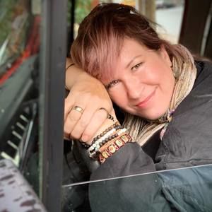 Meet your Posher, Selena